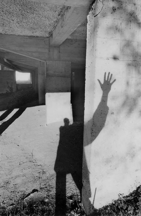 modulor by ~atelierooblik on deviantART. Jamel Shabazz, Shadow Photography, Shadow Art, Shadow Play, Photo B, The Shadow, Bw Photo, Photography Inspo, 귀여운 동물