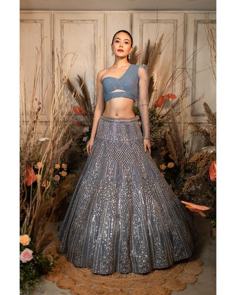 Dusty Blue Lehenga, Designer Draped Blue Lehenga, Traditional Drape Light Blue Lehenga, Embellished Blue Lehenga With Traditional Drape, Blue Draped Fitted Choli, Blue Bridal Lehenga, Organza Lehenga, Blue Lehenga, Blue Bridal