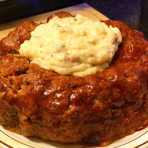 Meatloaf Mashed Potatoes, Meatloaf And Mashed Potatoes, Stuffing Meatloaf, Stove Top Stuffing Meatloaf, Ground Veal, Stove Top Stuffing, Pressure Luck, Ground Sirloin, Best Meatloaf