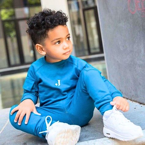 50 Cute Haircuts for Little Black Boys Age 2-8 Years! - Coils and Glory Haircuts For Straight Hair Boys, Boys Haircut Asian, Boys Haircut Fade, Boys Curly Haircuts Kids, Mixed Boys Haircuts, Kid Boy Haircuts, Toddler Curly Hair, Boys Haircuts Curly Hair, Boys Curly Haircuts