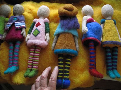 Felted Dolls, 3d Figures, Wool Projects, Felting Tutorials, Wool Crafts, Waldorf Dolls, New Dolls, Fairy Dolls, Felt Dolls