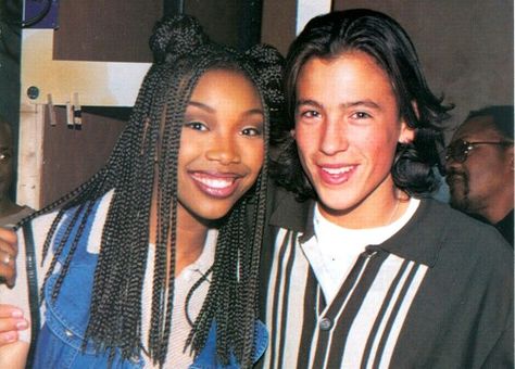 Brandy In The 90s, Brandy Moesha Outfits, Moesha Outfits, 2000s Makeup Looks, Andrew Keegan, Brown Princess, Brandy Norwood, Rory Culkin, Glow In Dark Party