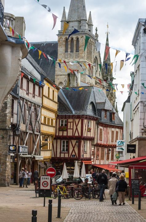 Charming street scene in mediaeval Vannes in Brittany. Northern France, 3d Projects, Street Scenes, Street View, Camping, France, Travel