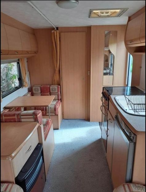 Caravan Awning Interior, Caravan Inside, Shabby Chic Caravan, Caravan Paint, Caravan Interior Makeover, Husbil Makeover, Caravan Hacks, Vintage Caravan Interiors, Diy Caravan