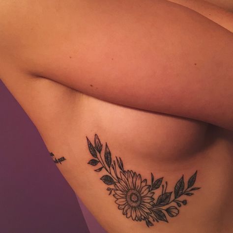 Sunflower Tattoo On Side Ribs, Sunflower Tattoo Ribs, Sunflowers Tattoo Ideas, Sunflower Rib Tattoo, Sunflower Spine Tattoo, Sunflower Back Tattoo, Small Rib Tattoos, Side Tattoos Women, Maching Tattoos