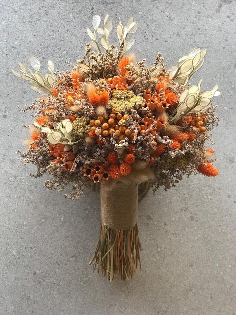 Orange Homecoming Flowers, Orange And Cream Wedding, Queen Annes Lace Bouquet, Green Brown Wedding, Boutonniere And Corsage, Cream Bridal Bouquet, Cream Wedding Bouquet, Cream Bouquet, Orange Bouquet