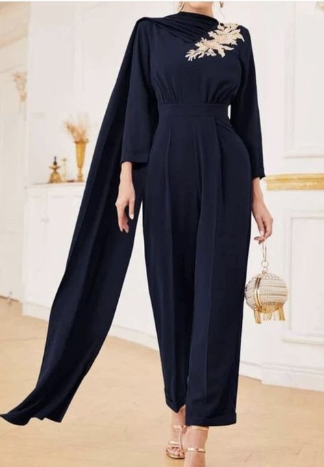 Simple Hijab Soiree Outfit, Hijab Jumpsuit Party, Soiree Jumpsuits For Hijab, Jumpsuit Elegant Hijab, Soiree Jumpsuits, Grad Outfit Ideas, Graduation Jumpsuit, Soiree Outfit, Hijab Fashion Summer