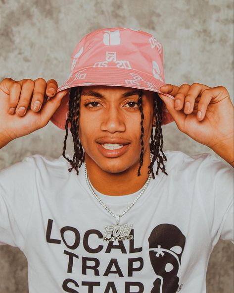 Outfits With Bucket Hats Men, Men In Bucket Hats, Dejuane Mccoy Tik Toks, Dejuane Mccoy, Dejuane Mccoy Boy, Urban Streetwear Bucket Hat, Bucket Hat Outfits, Ford Work Trucks, Jamaican Men