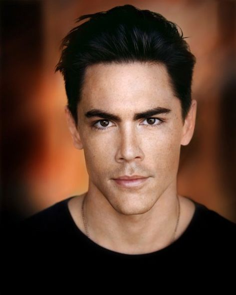 Tom Sandoval, Nightclub Bar, Lisa Vanderpump, A Guy Like You, Vanderpump Rules, Bravo Tv, Reality Tv Shows, Fifty Shades Of Grey, Reality Check