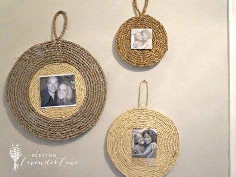 Diy Rope Design, Cadre Photo Original, Twine Crafts, Rope Projects, Rope Frame, Rustic Chic Decor, Rope Diy, Jute Crafts, Rope Crafts Diy