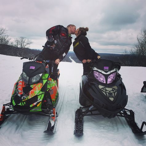 Couple snowmobile love Cool Snowmobile Pictures, Snowmobile Gender Reveal, Couple Snowmobile Pictures, Snowmobile Couple, Snowmobile Aesthetic, Snow Machine, Winter Activity, Dream Future, Goals Pictures