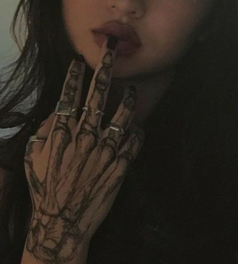 Bone Fingers Tattoo, Skeleton Hand Tattoo Girl, Tattoo Bones Hand, Doll Hand Tattoo, Vampire Inspired Tattoos, Vampire Woman Tattoo, Pen Drawings On Skin, Emo Hand Tattoos, Skeletal Hand Tattoo