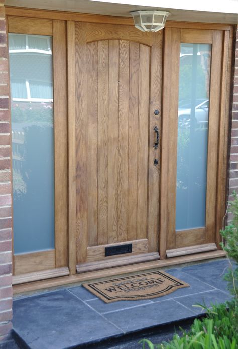 Solid Oak Cottage External Oak Door, Traditional Front door, Oak Exterior Door http://www.ukoakdoors.co.uk/cottage-external-oak-door_p23637748.htm Wooden Front Door, External Wooden Doors, Solid Wood Front Door, Cottage Front Doors, Oak Front Door, Traditional Front Doors, Porch Windows, House Front Porch, Wood Exterior Door