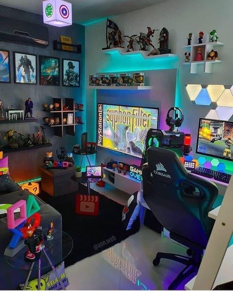 Sala Nerd, Games Room Inspiration, Geek Room, Gamer Bedroom, Small Game Rooms, Nerd Room, Computer Gaming Room, Gamer Setup, Gamer Room Decor