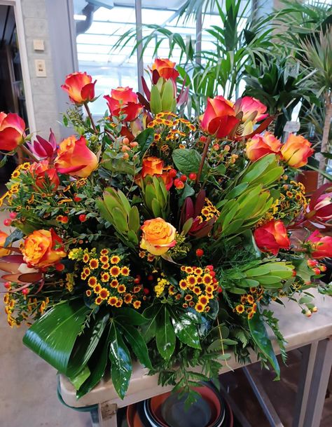 Tall Vase Arrangements, Glass Decor Ideas, Thanksgiving Floral Arrangements, Thanksgiving Flowers, Spring Flower Arrangements, Large Flower Arrangements, Fall Flower Arrangements, Artificial Floral Arrangements, Church Flower Arrangements