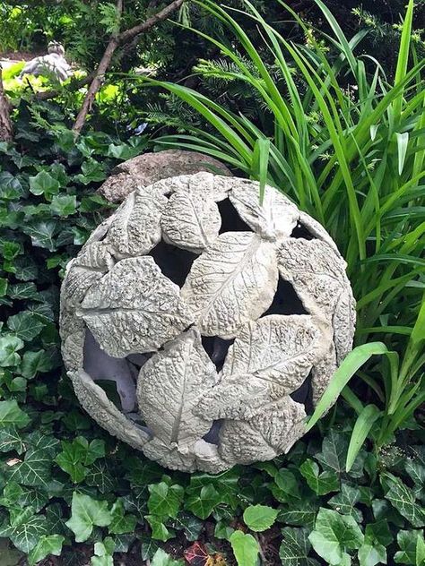 Cement Orbs, Crochet Bandanas, Splash Blocks, Concrete Garden Ornaments, Homemade Modern, Diy Concrete Planters, Cement Garden, Garda Italy, Diy Lawn