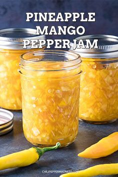 Pepper Jam Recipe, Hot Pepper Jam, Pepper Jam, Pepper Jelly Recipes, Chili Pepper Recipes, Hot Pepper Jelly, Mango Jam, Jam Recipes Homemade, Canning Jam