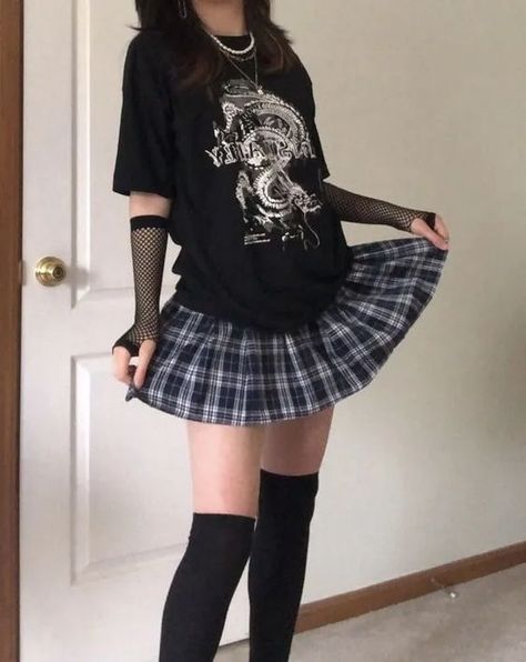 90s Party Outfit Ideas #90sparty Knee High Socks Outfit, High Socks Outfits, Fishnet Gloves, Plaid Skirt Outfit, Egirl Fashion, Black Graphic Tee, Alt Outfits, E Girl, Swaggy Outfits