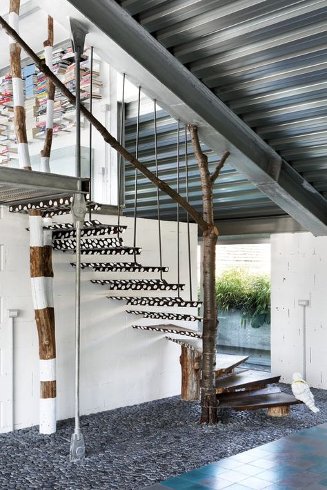 Milan Apartment, Outdoor Paving, Flooring For Stairs, Living Area Design, Paola Navone, Huge Windows, Famous Designer, Murano Glass Chandelier, Teak Frame