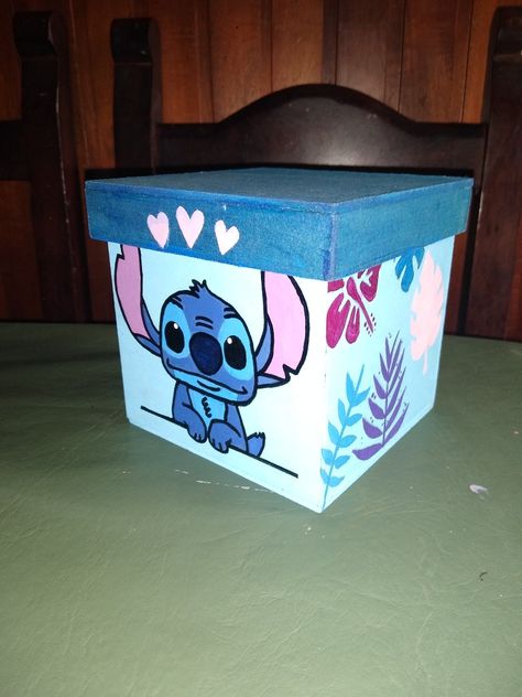 Stitch And Angel Valentine Box Ideas, Stitch Valentine Box Ideas For School, Stitch Valentines Box Ideas, Lilo And Stitch Valentine Box Ideas, Diy Christmas Box, Girls Valentines Boxes, Diy Valentines Box, Kids Valentine Boxes, Stitch Box