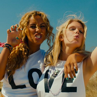 Walking On Sunshine Film Preview #WOSunshine #weareinpuglia #figleaves Sunshine Movie, Queer Books, Leona Lewis, Walking On Sunshine, Hot Romance, Boho Style Outfits, Romantic Mood, Gender Identity, Walk On