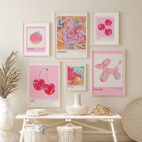 Pink Gallery Wall, Dog Balloon, Girl Dorms, Girls Dorm Room, Pink Preppy, Girly Wall Art, Preppy Room, Arte Inspo, Room Makeover Bedroom