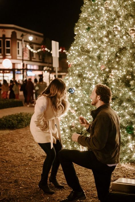 Christmas Lights Engagement, Winter Wonderland Proposal, Christmas Lights Proposal, Christmas Light Proposal, Boho Proposal Ideas, Snow Proposal, Winter Proposal Ideas, Engagement Photos Christmas, Downtown Christmas