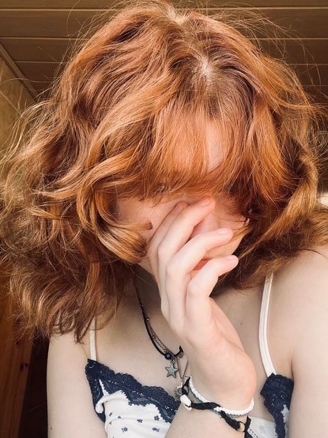 Ginger Hair Color, Dyed Hair Inspiration, Cool Makeup Looks, Ginger Girls, Short Wavy, Hair Reference, Dream Hair, Ginger Hair, Pretty Hairstyles