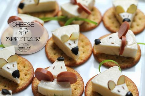 A Jennuine Life: Cheese Mouse Birthday Party Ratatouille Birthday Party, Party Food Menu, Crackers Appetizers, Tinkerbell Movies, Birthday Cake For Husband, Snack Prep, Cheese Party, Cheese Appetizers, Birthday Party Food