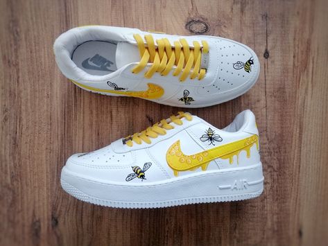 Hand painted custom sneaker Bee Shoes, Custom Nike Air Force, Painted Nikes, Custom Af1, Nike Air Force 1s, Shoe Designs, Nike Airforce 1, Air Force 1 Custom, Custom Air Force 1