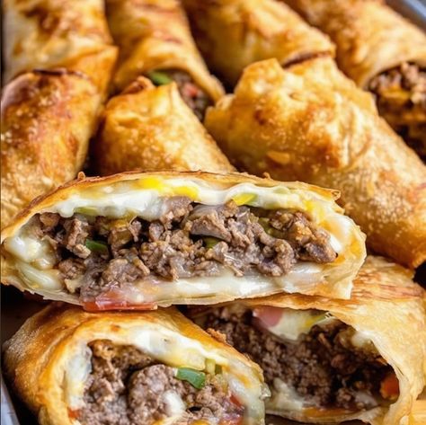 Gourmet Philly Cheesesteak Egg Rolls Philly Cheesesteak Egg Rolls, Cheeseburger Meatloaf Recipes, Lemon Baked Cod, Curry Base, Au Gratin Potato Recipes, Au Gratin Recipes, Slow Cooker Recipes Dessert, Casserole Easy, Honey Baked Ham