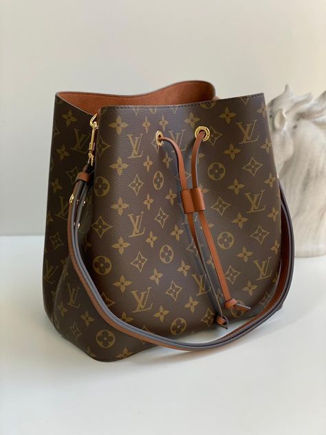 Luis Viton, Louis Vuitton Noe Bag, Fits For Fall, Classy Bags, Sac Louis Vuitton, Luxury Bags Collection, Happy Wife Happy Life, Elegant Bags, Designer Purses