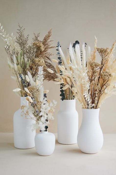 Dried Flower Arrangements pampas Grass Wedding Centerpiece - Etsy Neutral Fake Flower Arrangements, Dried Floral Bud Vases, Minimalistic Centerpieces, Dried Grass Arrangements, White Vase With Flowers, Grass Arrangements, White Ruscus, Spiral Eucalyptus, Dried Floral Arrangements