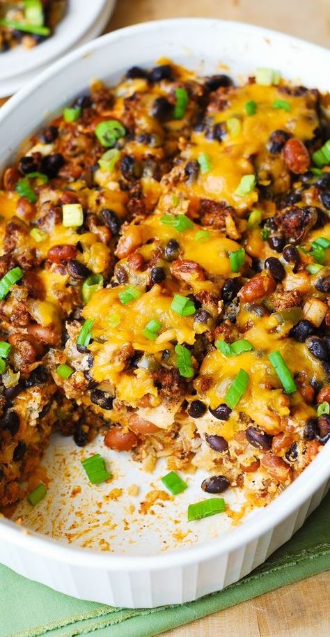 Casserole Enchilada, Beef Enchilada Casserole, Black Bean Casserole, Beef Enchilada Recipe, Beef Enchilada, Black Bean Enchiladas, Enchilada Casserole Recipes, Green Chili Peppers, Beef Enchiladas