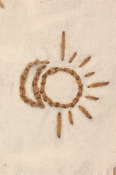 Sol y luna bordados con hilo dorado Embroidery, Sewing, Quick Saves, Art, Tela