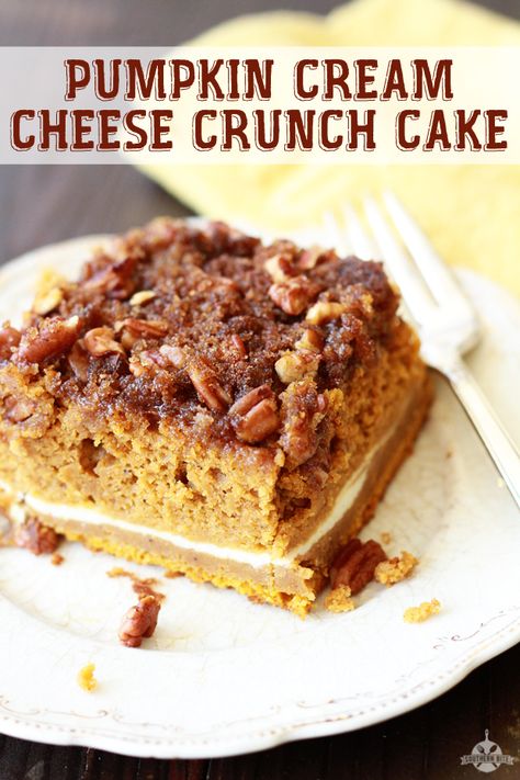 Pumpkin Cream Cheese Crunch Cake Cream Cheese Dump Cake, Pumpkin Pie Crunch, Spice Cake Mix And Pumpkin, Pumpkin Crunch Cake, Pumpkin Crunch, Pumpkin Cream Cheese, Homemade Pudding, Crunch Cake, Fall Desserts Easy