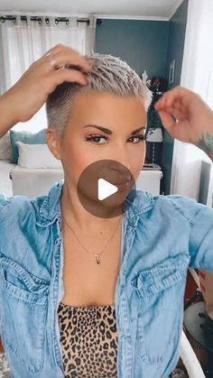 Bonding Oil, Choppy Bob Hairstyles For Fine Hair, Short Spiky Haircuts, Short Spiked Hair, Short Shaved Hairstyles, Short Sassy Haircuts, Short Silver Hair, Baby Bangs, Kaley Cuoco Short Hair