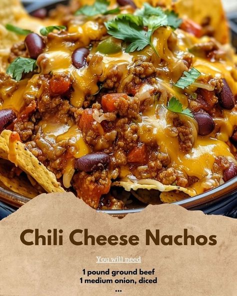 Chili Nachos Recipe, Chili Cheese Nachos, Chili Nachos, Cheese Nachos, Nachos Ingredients, Nachos Beef, Nachos Recipe, Chili Cheese, Corned Beef