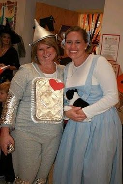 love the tin man idea Tin Man Costume Diy Men, Diy Tin Man Costume Women, Tinman Costume Diy, Tin Man Costume Diy, Tin Man Costume For Women, Diy Tin Man Costume, Tin Man Halloween Costume, Tin Man Costume, Adult Costumes Diy