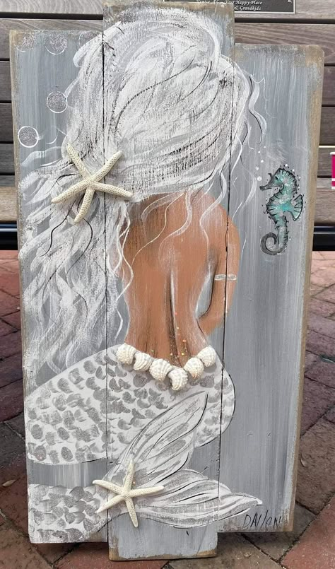 Shells Painting Canvas, Mermaid Living Room Decor, Nautical Canvas Painting Diy, Mermaid Painting On Wood, Mermaid On Wood Painting, Bathroom Art Ideas Paintings Pictures, Acrylic Painting Mermaid, Painting Ideas On Canvas For Bathroom, Seashell Mermaid Wall Art