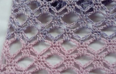 Crochet Mesh Pattern, Crochet Scarf Ideas, Crochet Afghans Easy, Crochet Scarf Patterns, Chunky Crochet Scarf, Crochet Infinity Scarf Pattern, Simple Scarf Crochet Pattern, Crochet Patterns Ideas, Mesh Scarf