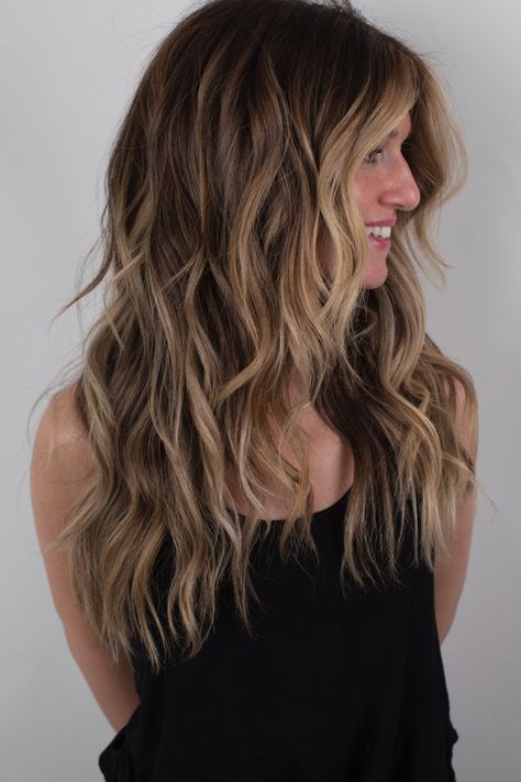 Brunette Beachy Waves... - Johnny Ramirez Beachy Waves Long Hair, Beachy Haircut, Midi Hair, Lived In Color, Brown Hair Inspiration, Beachy Waves Hair, California Hair, Waves Haircut, Long Hair Waves