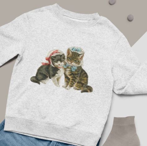 Sweater With Cats On It, Vintage Cat Sweater, Cute Vintage Aesthetic, Thrift Wishlist, Cat Mom Sweatshirt, Cat Sweater, Cat Mom Shirts, Aesthetic Cat, Cat Sweatshirt