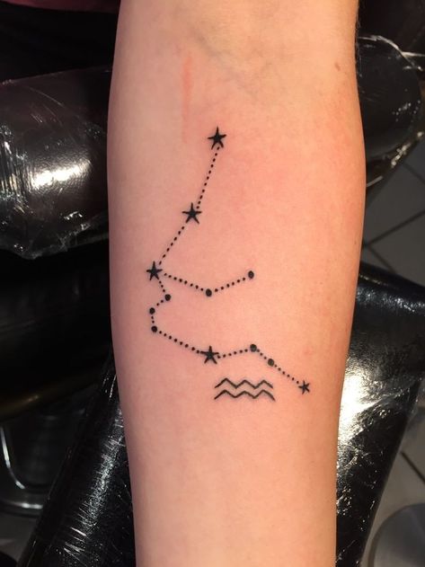 Tattoo Zodiac Aquarius, Tattoo Ideas Aquarius Symbols, Aquarius Symbol Tattoo, Aquarius Tattoos, Star Constellation Tattoo, Libra Constellation Tattoo, Aquarius Constellation Tattoo, Tattoo Samples, Lady Bug Tattoo