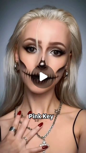 Easy Halloween Makeup, Pink Key, Halloween Beauty, Spooky Party, Makeup Challenges, Life Hacks Beauty, Beauty Life Hacks, Halloween Makeup Easy, Heavy Lifting