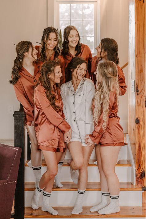 Bride Poses, Bachelorette Trip, Photo Inspo, Bridal Party, Pajamas, Wedding Photography, Photography