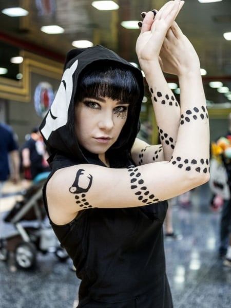 Medusa Cosplay, Cosplay Poses, Diy Doctor, Feminine Symbols, Medusa Gorgon, Princess Jellyfish, Statue Tattoo, Female Power, Awesome Cosplay