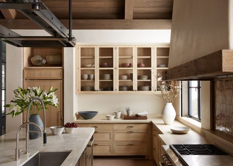 The New Look of Wood Kitchens: Timeless or Trendy? Contrasting Kitchen Island, Kitchen Cabinet Interior, Light Wood Kitchens, Upper Kitchen Cabinets, Classic White Kitchen, Wood Interior Design, Timeless Kitchen, Rustic Kitchen Design, Design Your Kitchen