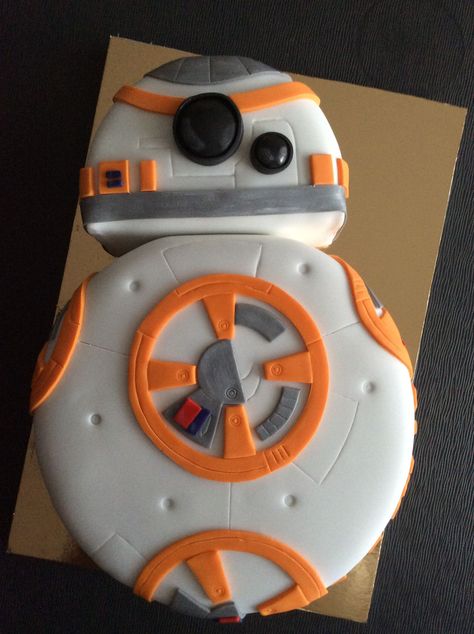 Starwars Birthday Cake Ideas, Starwars Birthday Cake, Star Wars Cake Ideas, Bb8 Cake, Star Wars Cake Toppers, Star Wars Birthday Cake, Star Wars Cookies, Star Wars Theme Party, 8 Cake