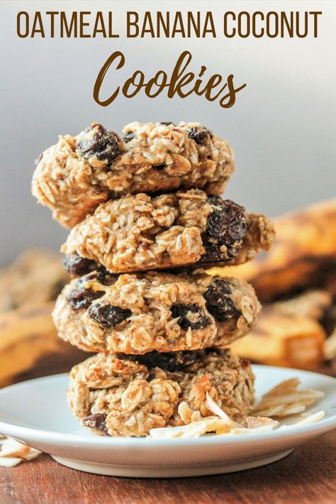 Oatmeal Banana Coconut Cookies - the perfect healthy grab and go snack! Great for lunchbox treats or workout fuel. 100% whole wheat and refined sugar-free! Banana Healthy Dessert, Oatmeal Cookies With Coconut, Coconut Cookies Healthy, Banana Coconut Cookies, Healthy Portable Snacks, Healthier Cookies, Banana Oatmeal Cookies Healthy, Banana Coconut Muffins, Cookies With Coconut